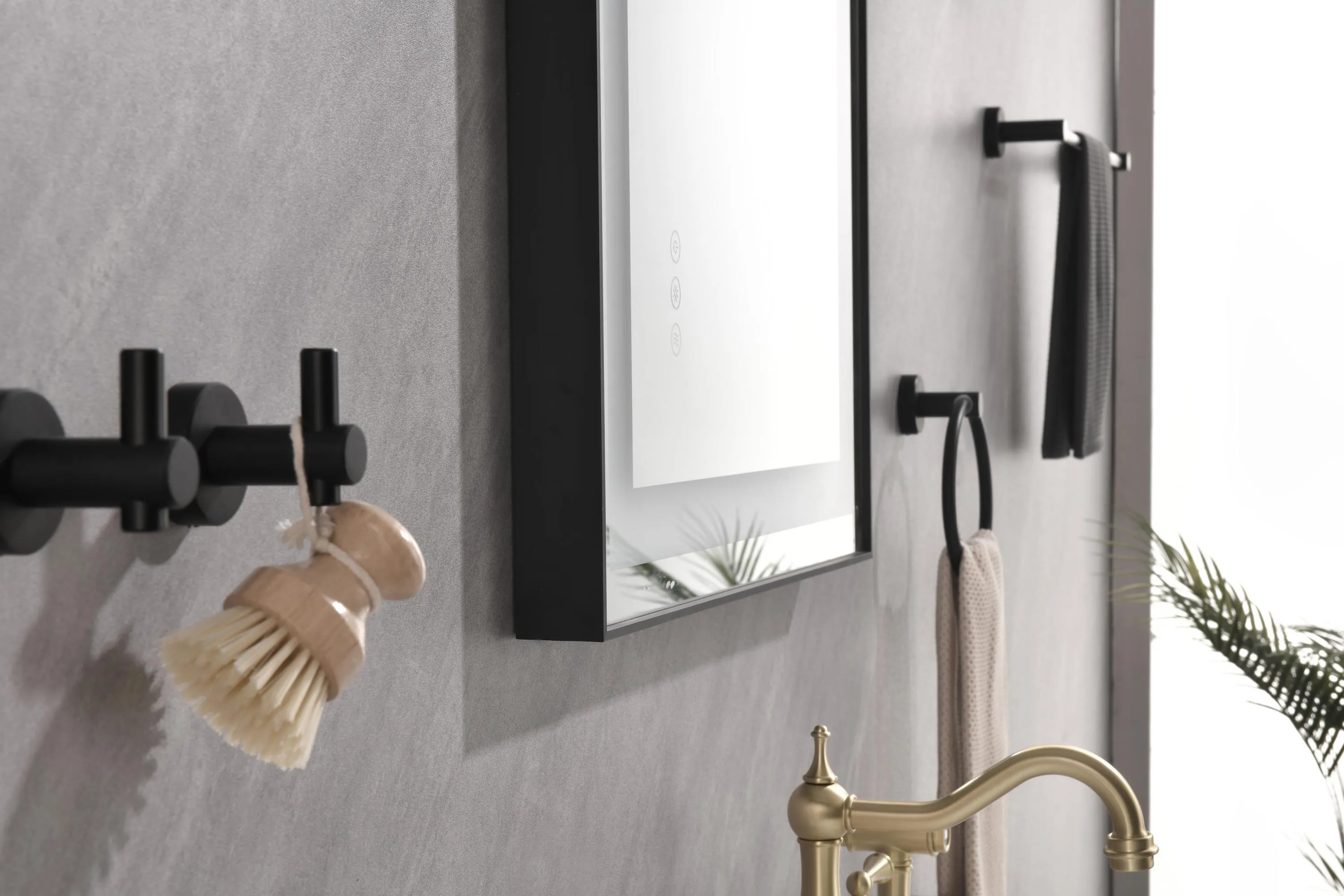 36*24 LED Lighted Bathroom Wall Mounted Mirror with High Lumen Anti-Fog Separately Control
