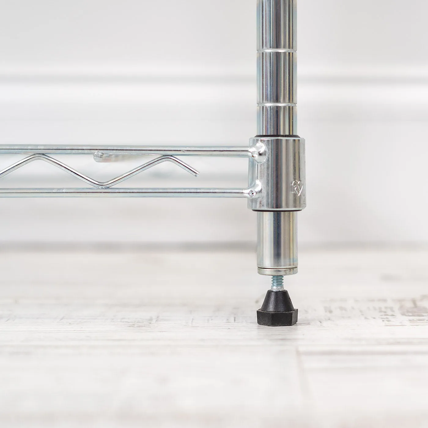 4 Shelf Wire Storage Unit