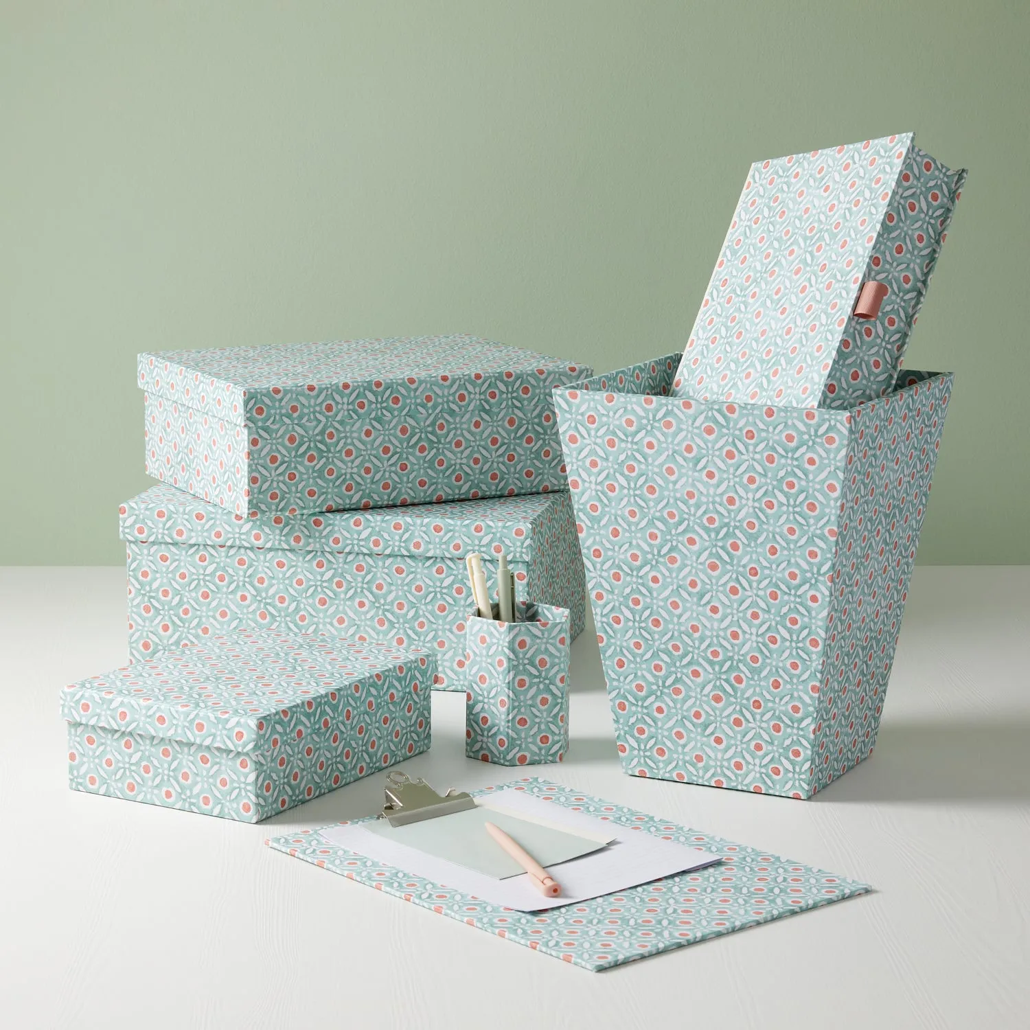 A4 Clipboard Batik Dots Coral/Aqua