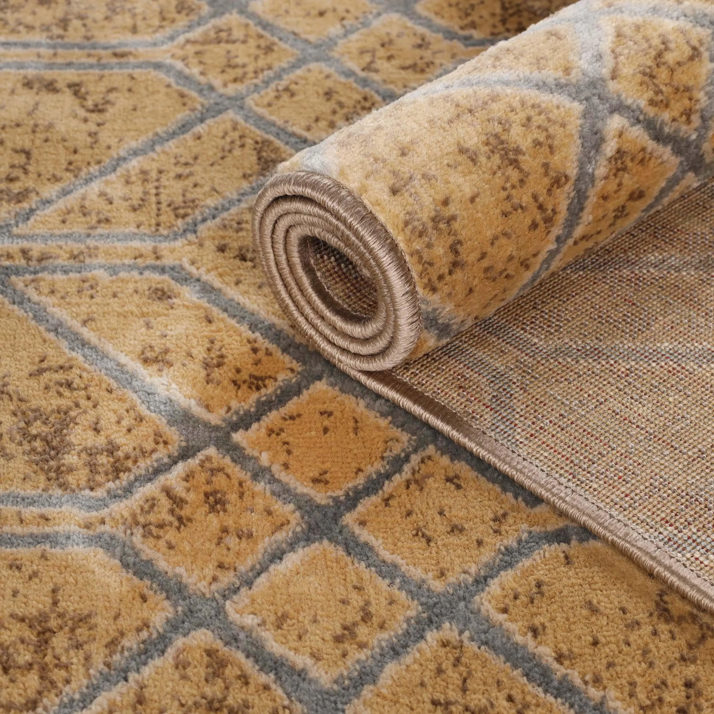 Abner Geometric Diamond Indoor Area Rug or Runner Rug Or Door Mat