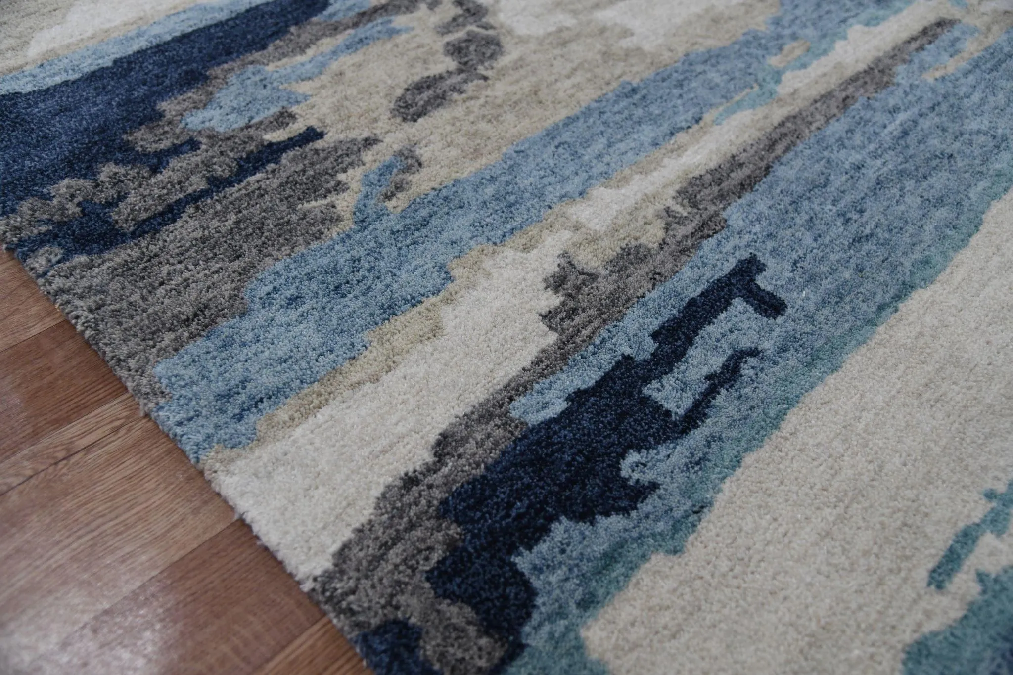 Abstract Blue Wool & Viscose Hand-Tufted Carpet Abstract Rug 8X10 Feet