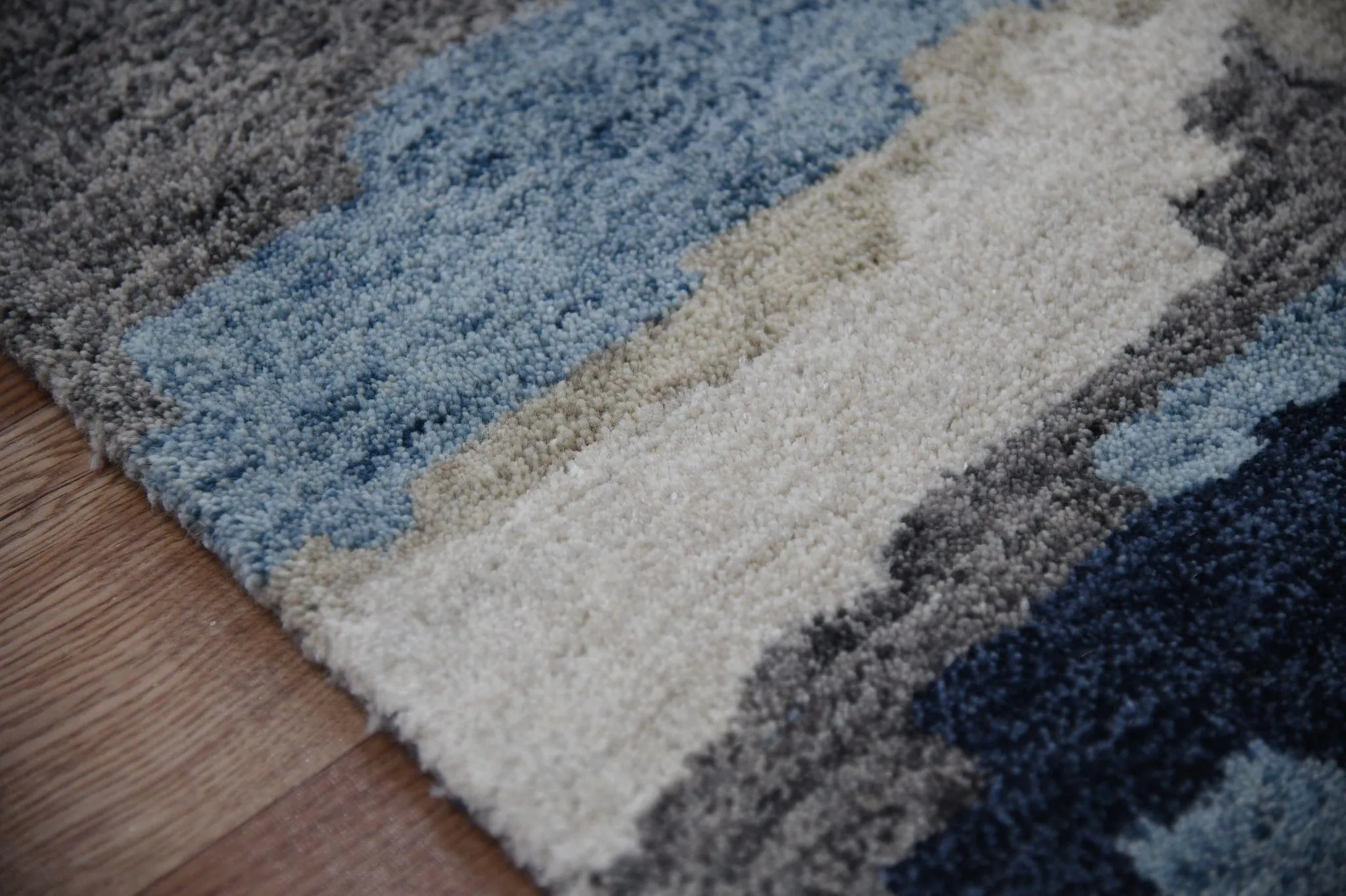 Abstract Blue Wool & Viscose Hand-Tufted Carpet Abstract Rug 8X10 Feet