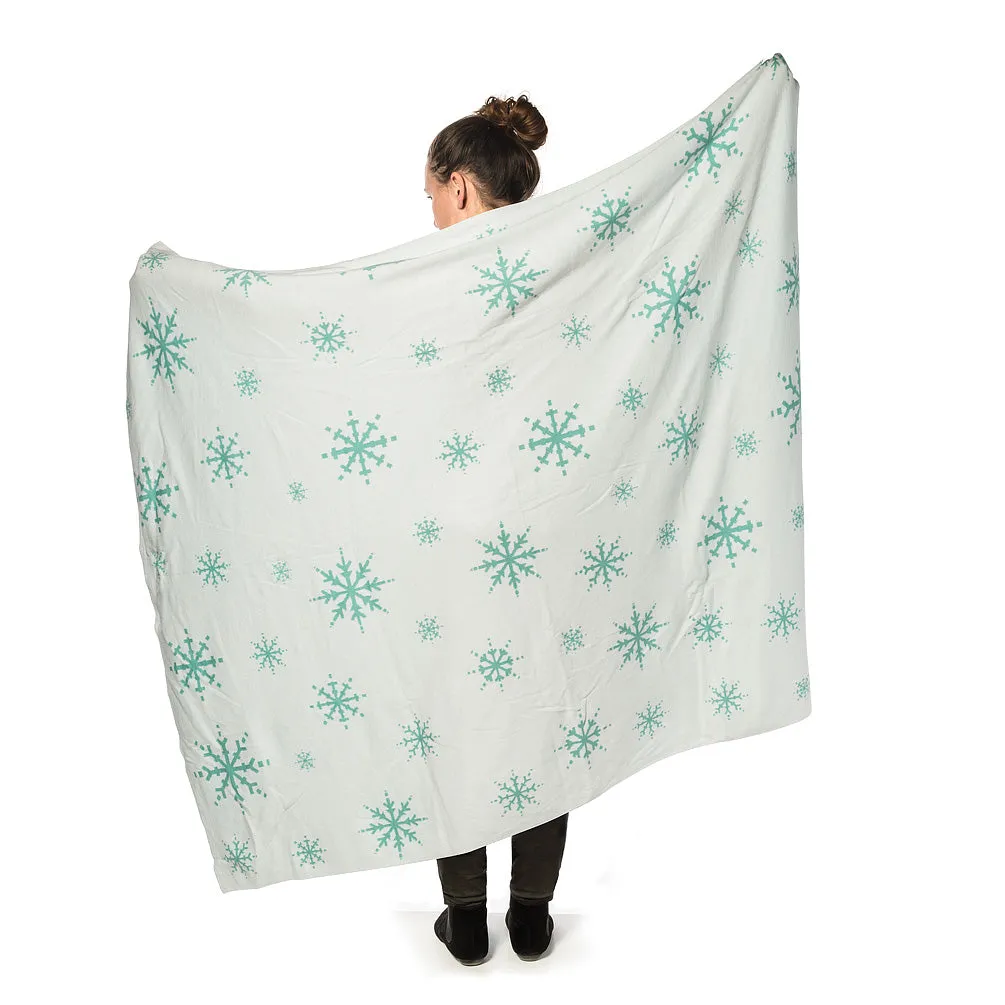 Allover Snowflake Knit Winter Throw