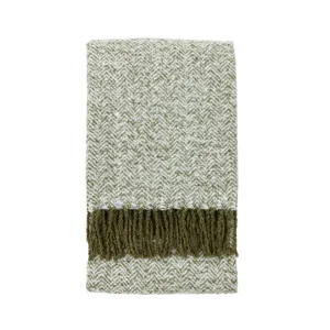 Aria Throw
