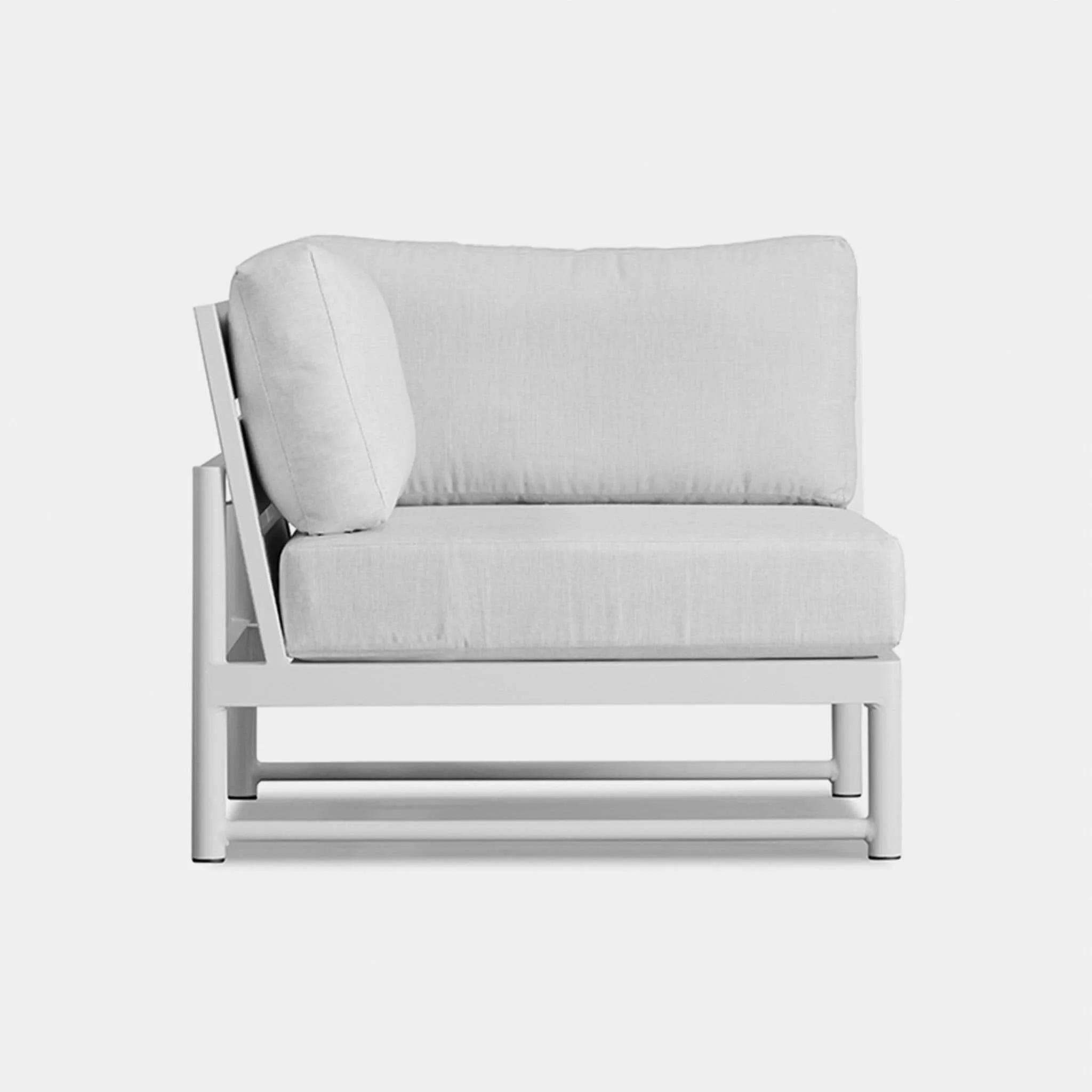 Breeze Xl Corner