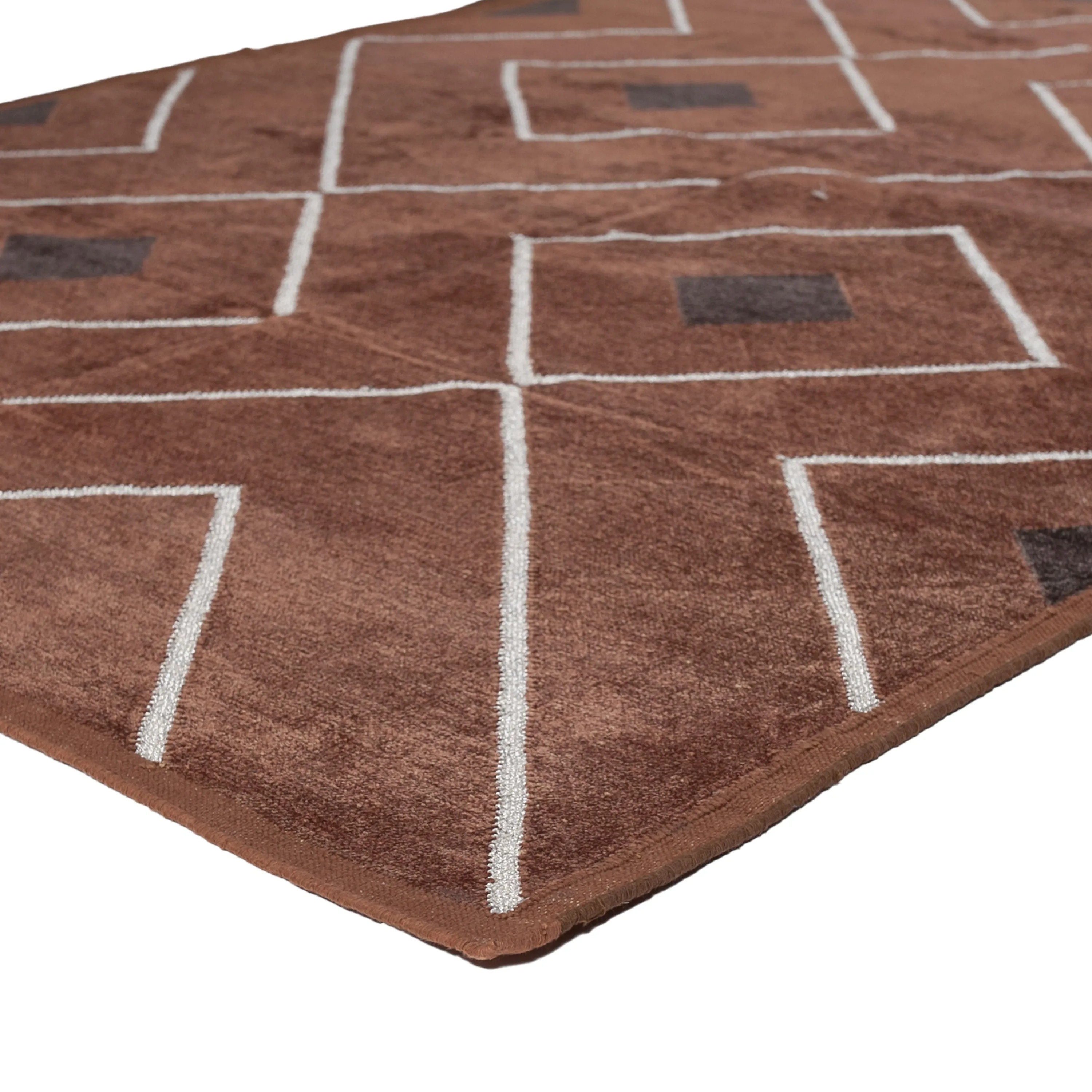 Brown & White Geometric Rug - 3'6" x 5'6"