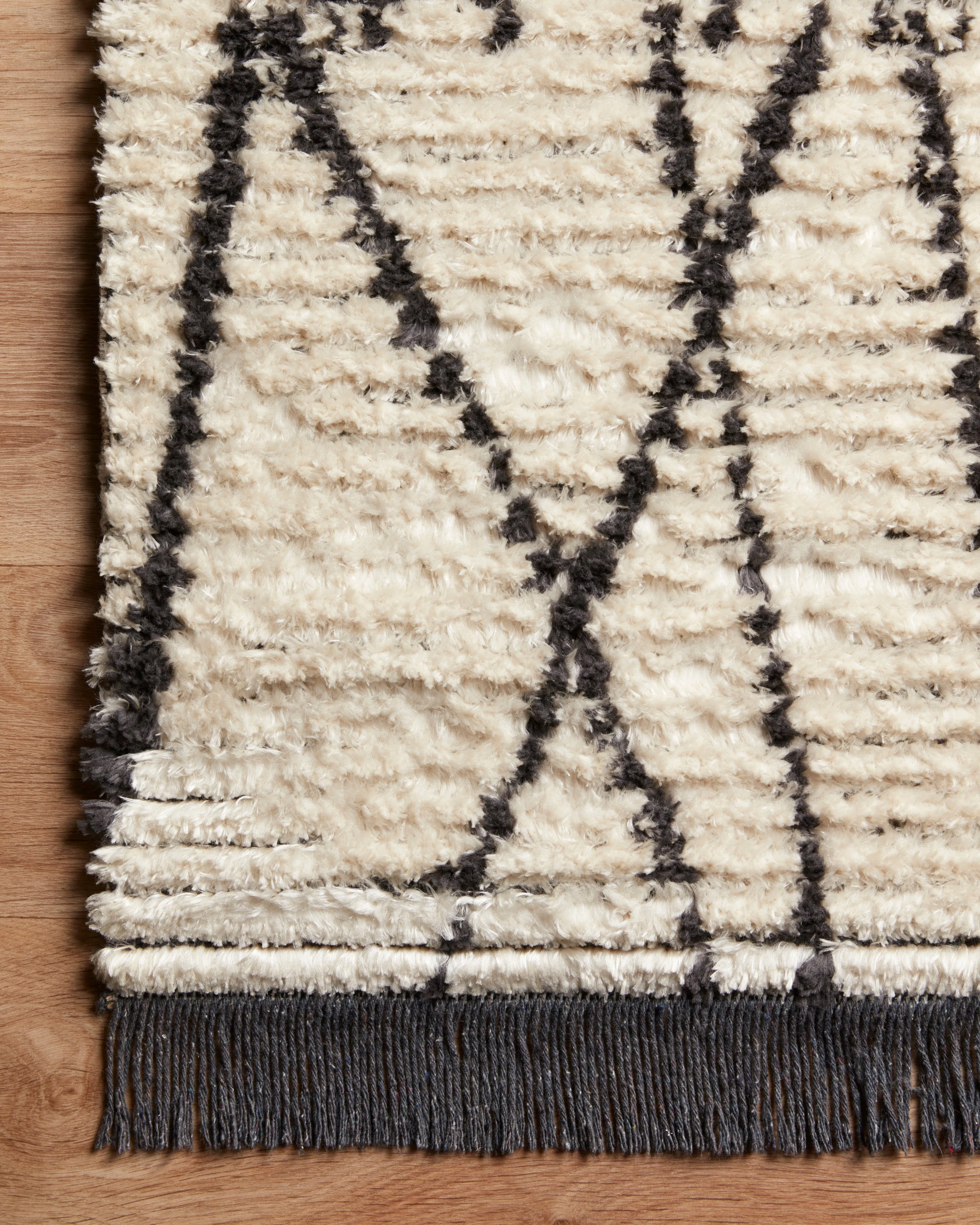Chris Loves Julia x  Loloi Alice Cream / Charcoal - Diamonds Rug