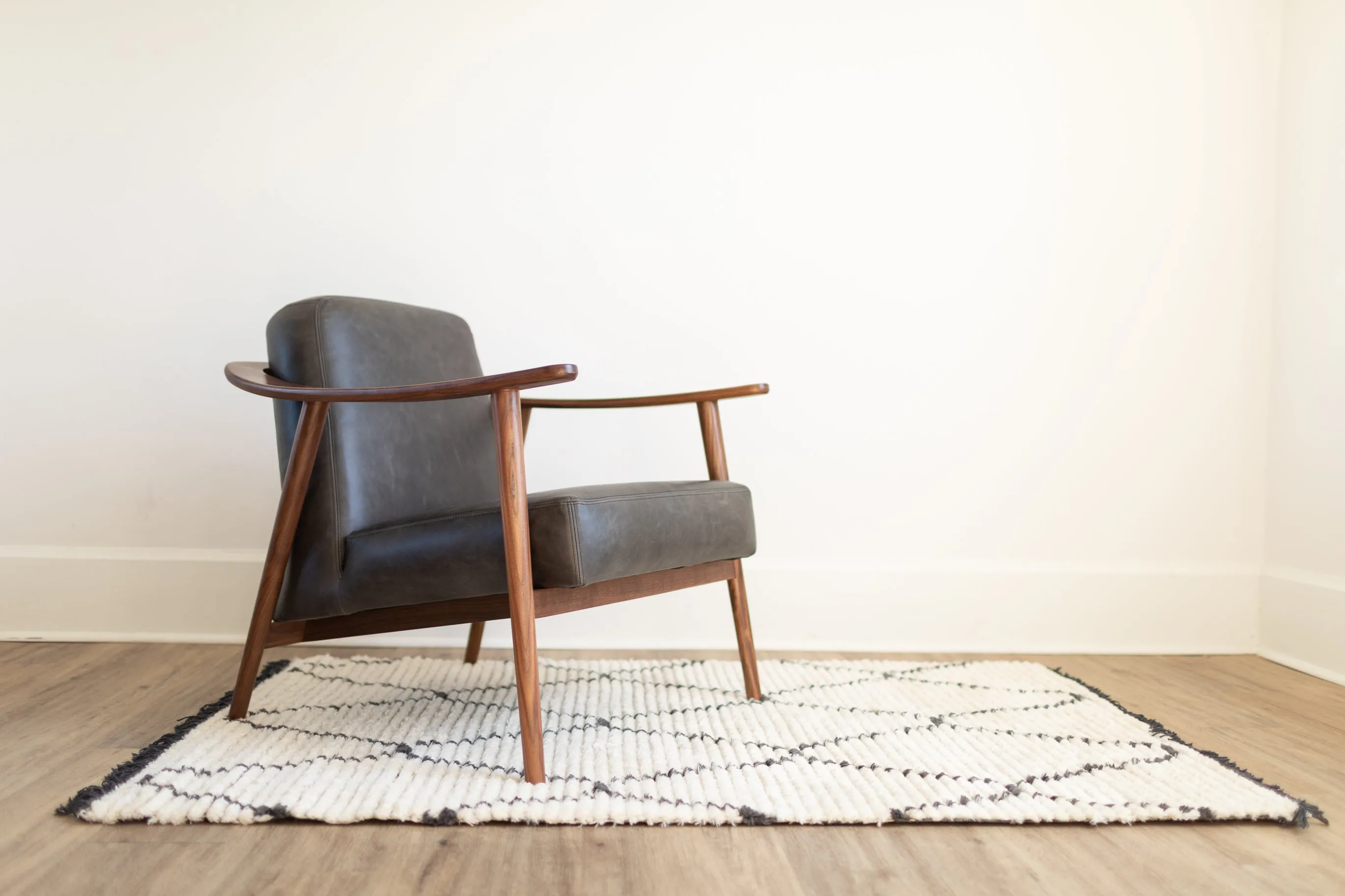 Chris Loves Julia x  Loloi Alice Cream / Charcoal - Diamonds Rug