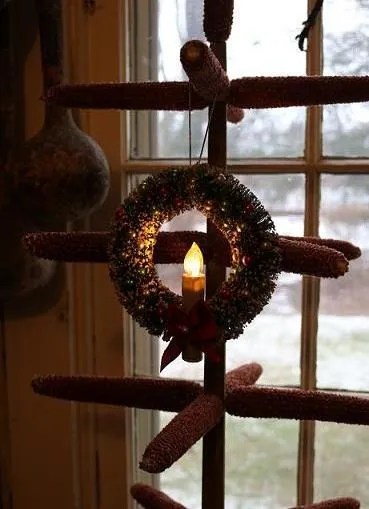 Christmas Wreath Vintage Style Lights Up Beautiful