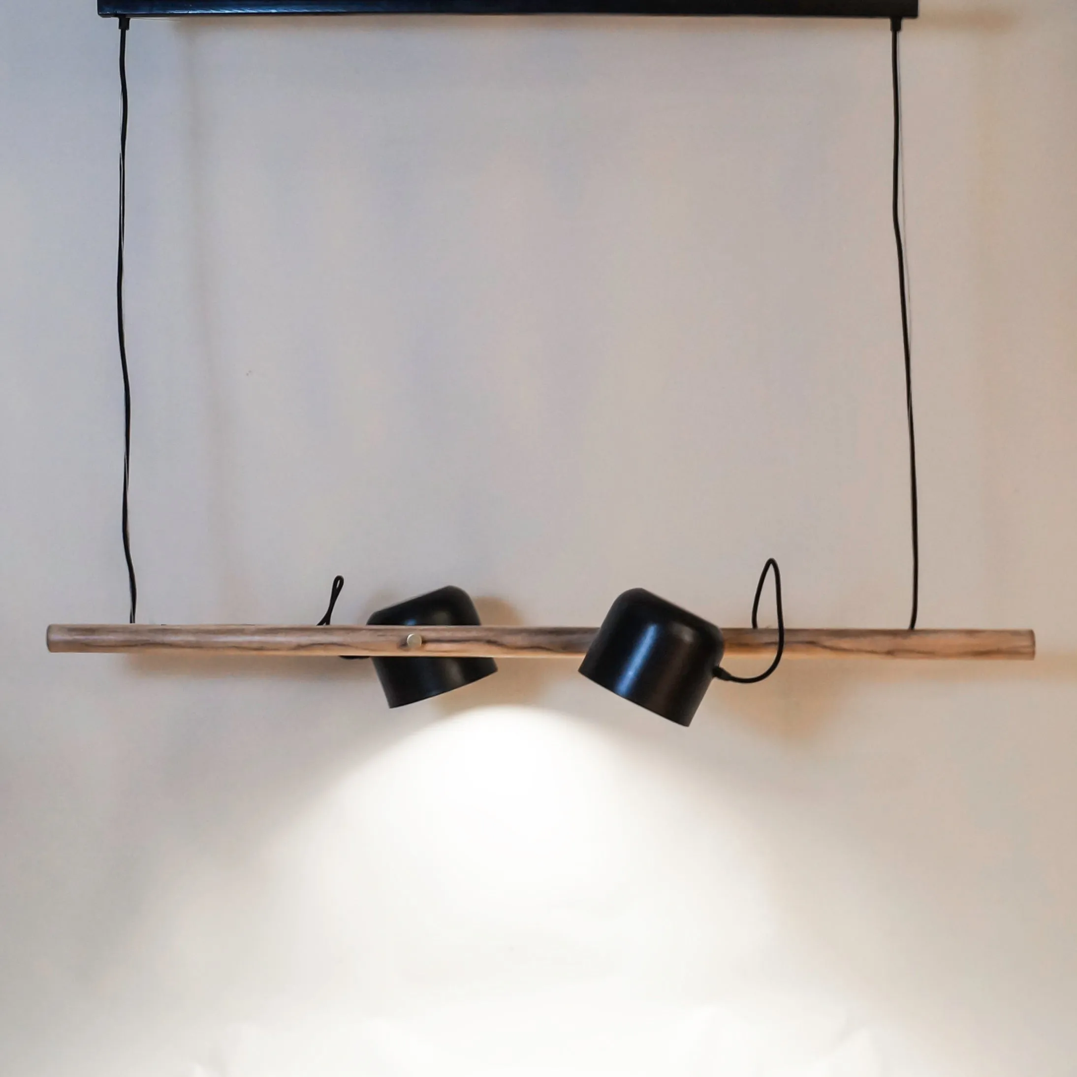 Clr113 Linear Wooden Light