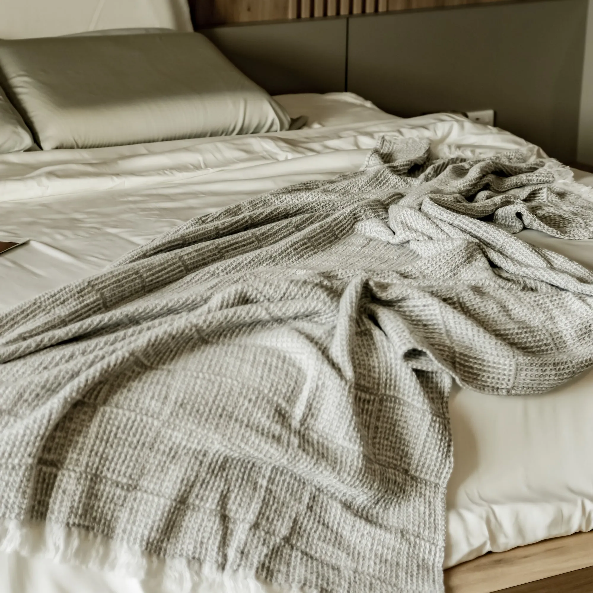 COSY WAFFLE THROW