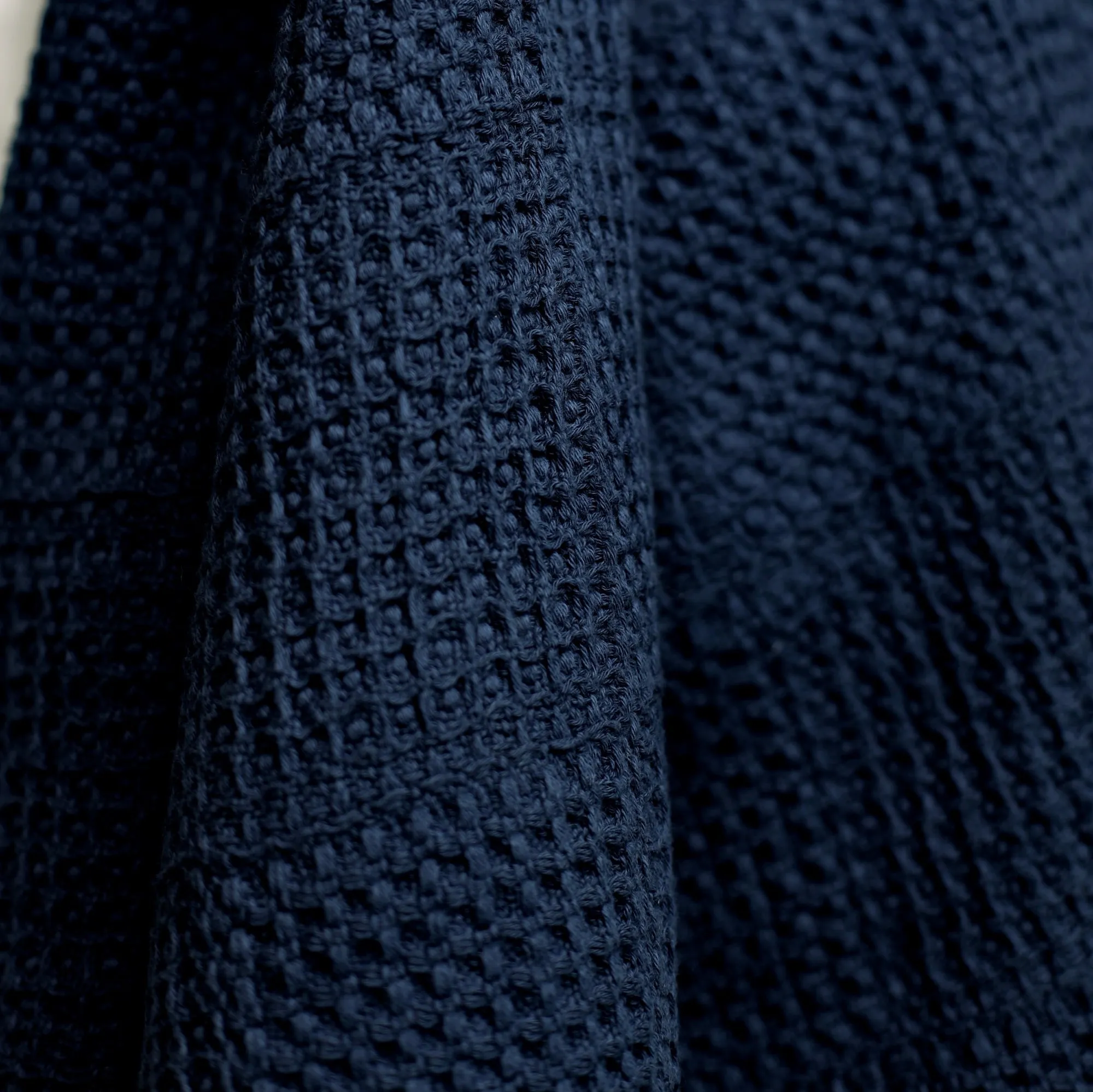 COSY WAFFLE THROW