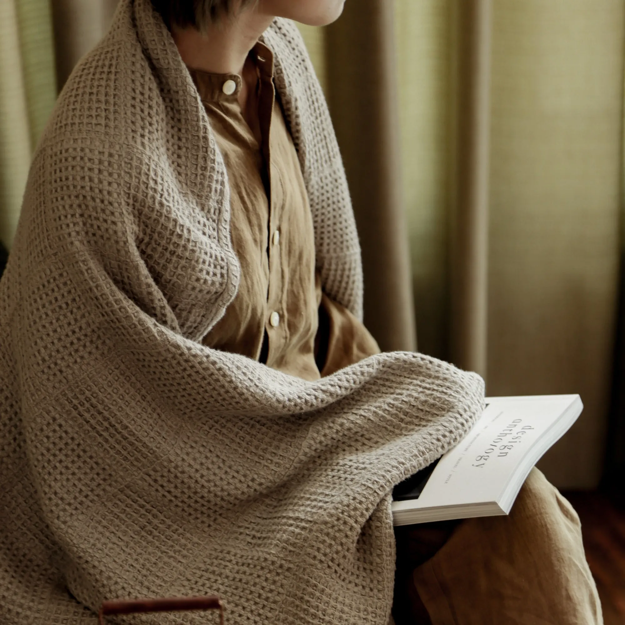 COSY WAFFLE THROW