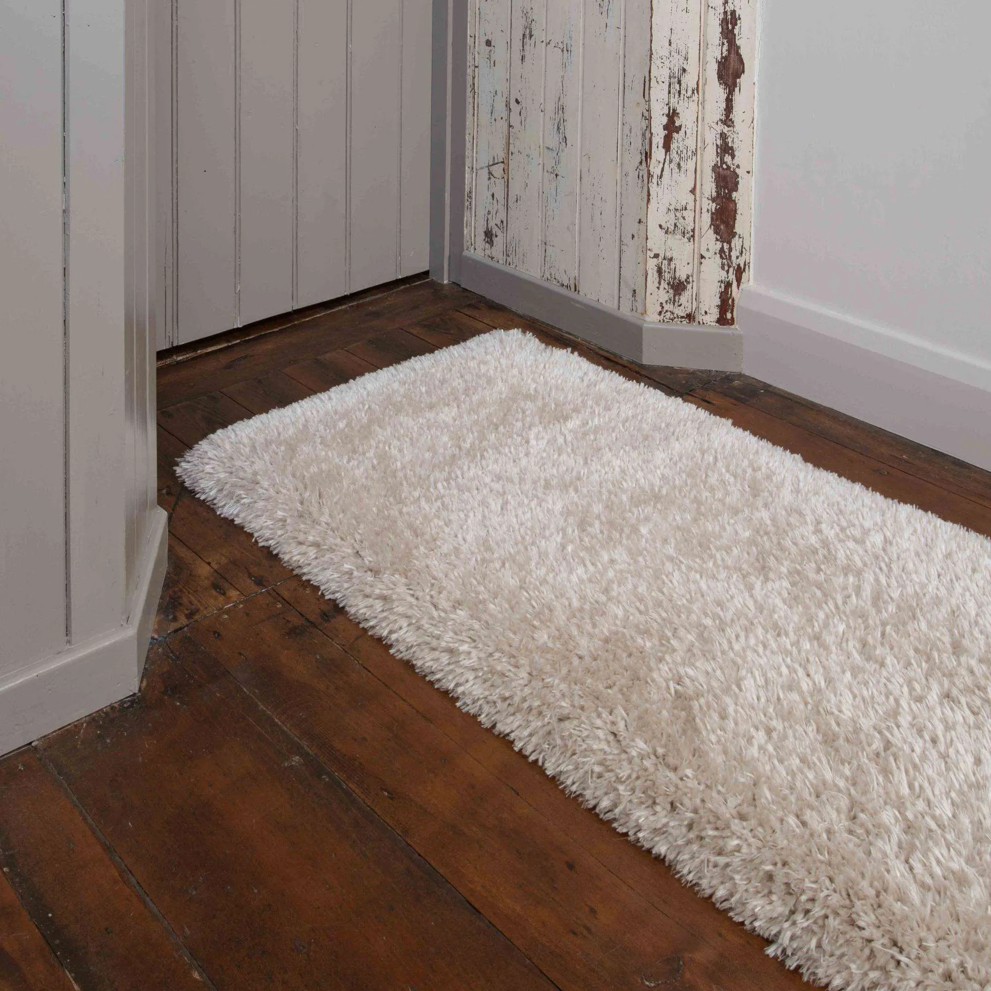 Deluxe Thick Soft Beige Shaggy Living Room Rug - Whistler