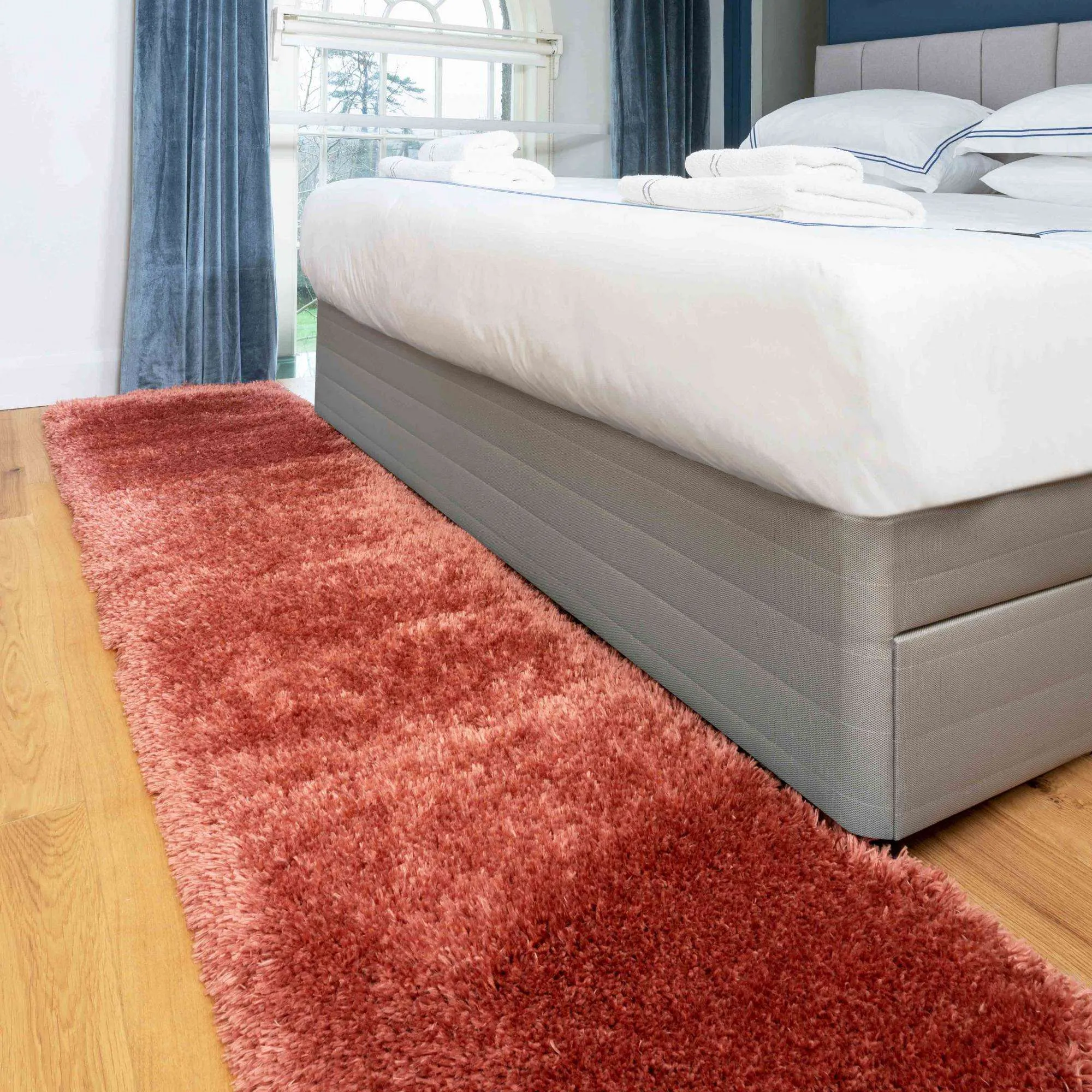 Deluxe Thick Soft Terracotta Shaggy Bedroom Rug