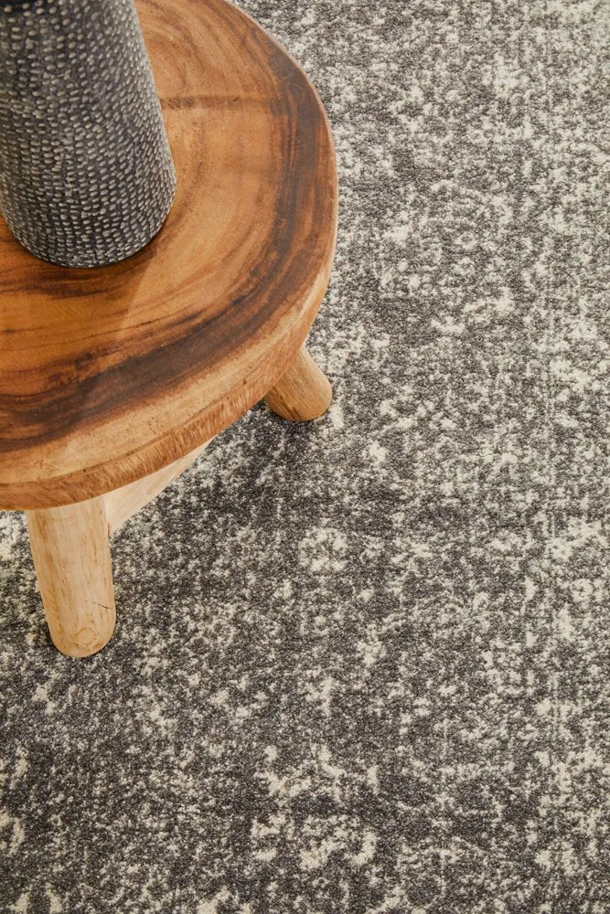 Evoke 252 Runner Rug (Grey) by Rug Culture
