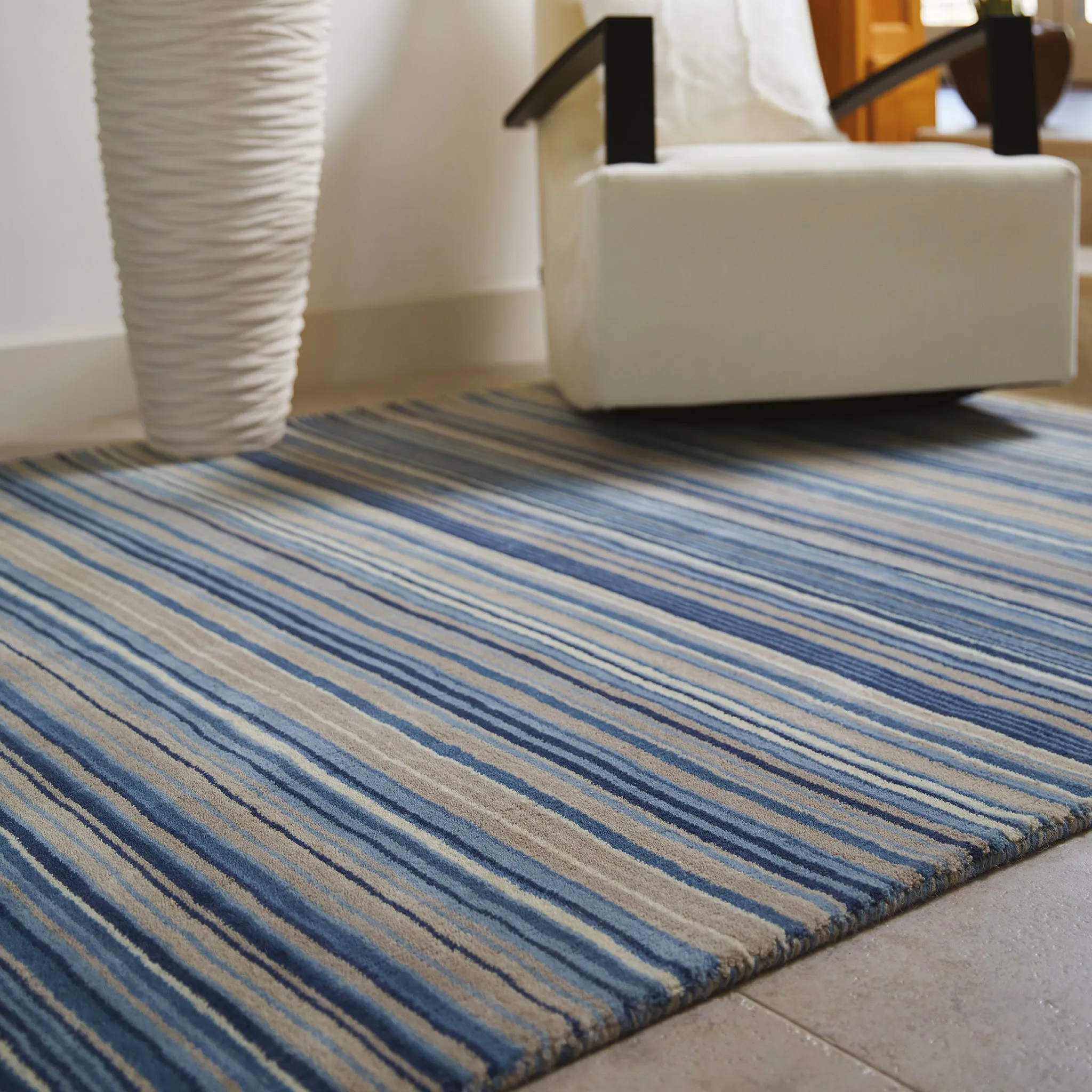 Fine Stripes Rug Blue/Beige