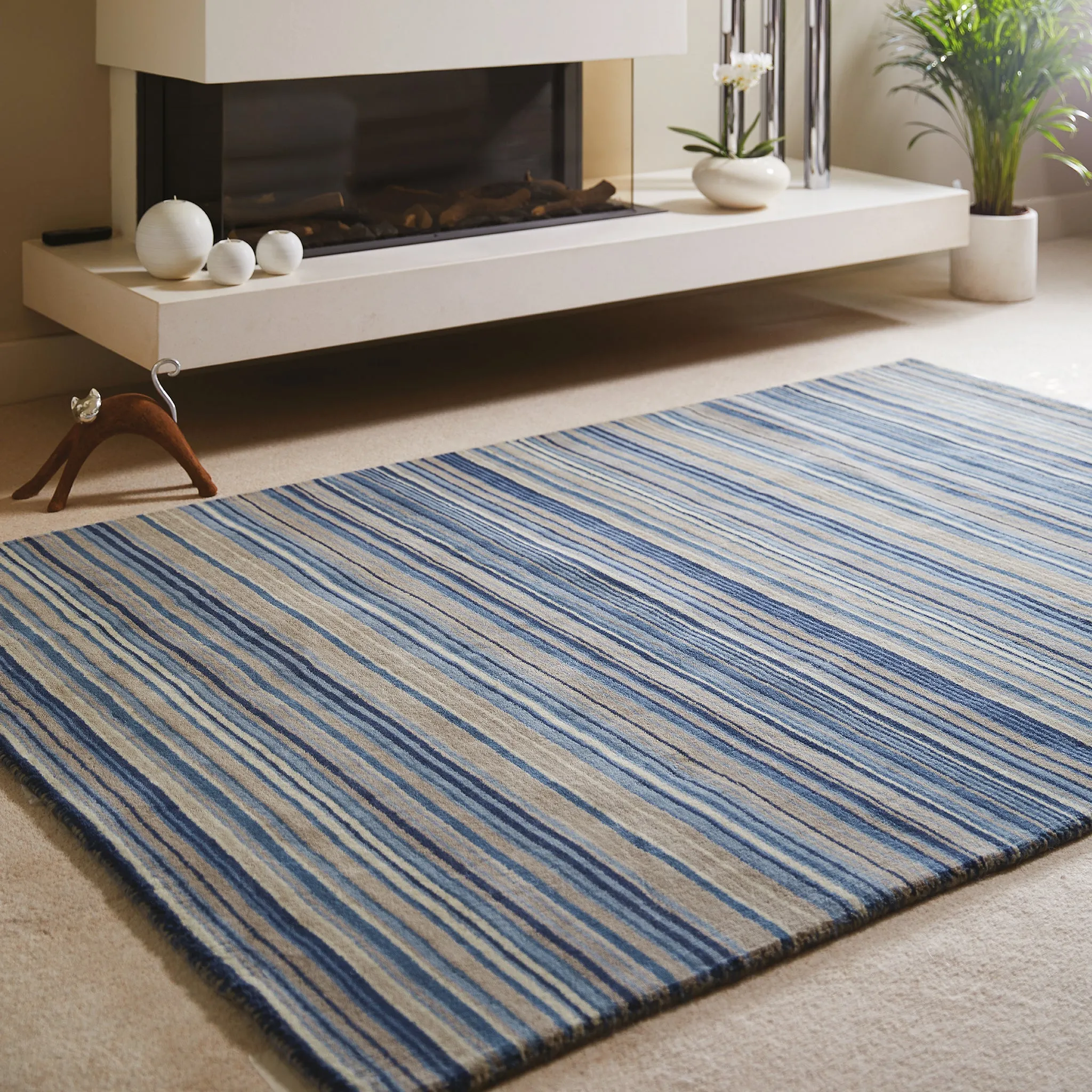 Fine Stripes Rug Blue/Beige
