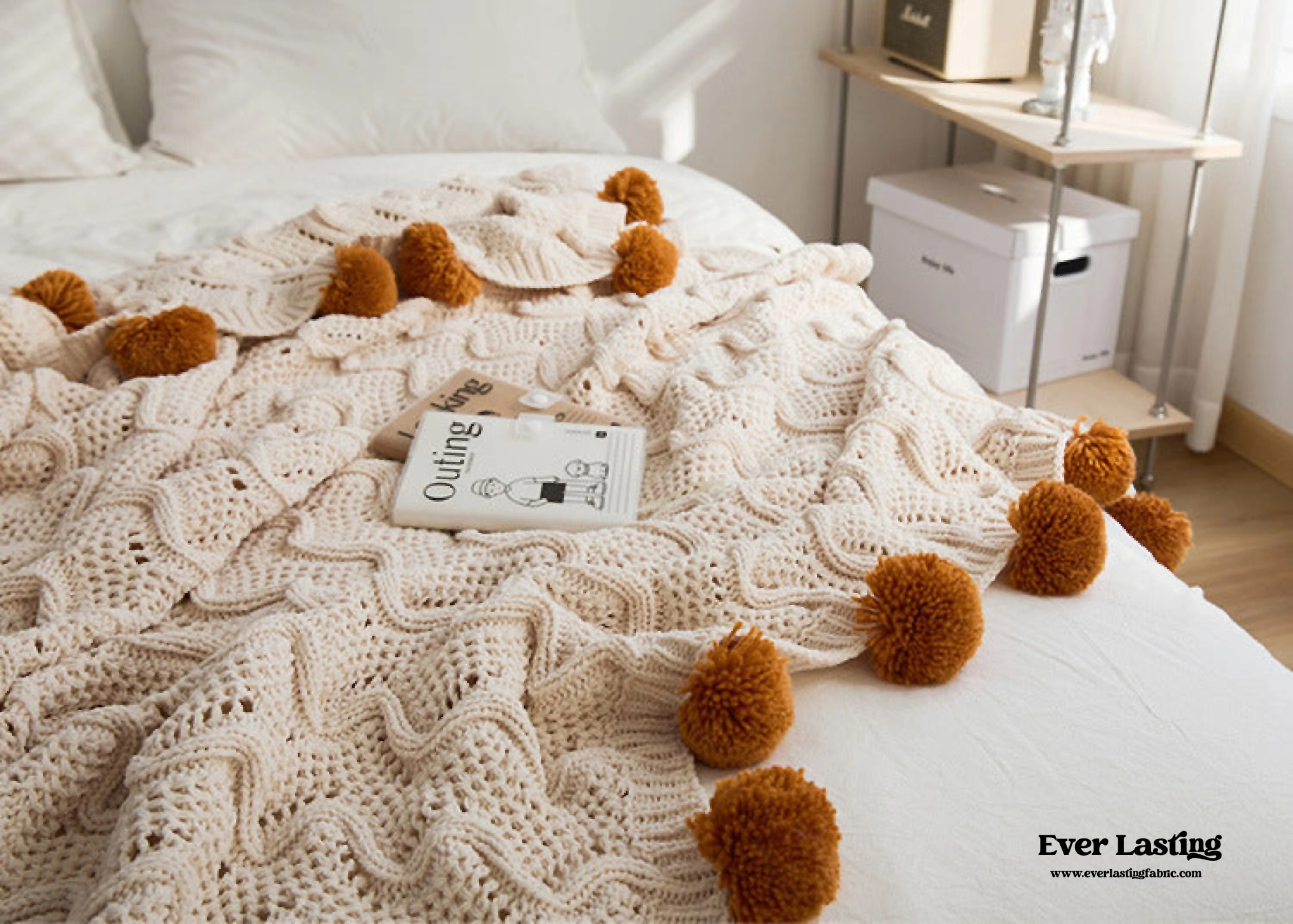 Fuzzy Ball Plush Knit Blanket & Pillow Set / Beige