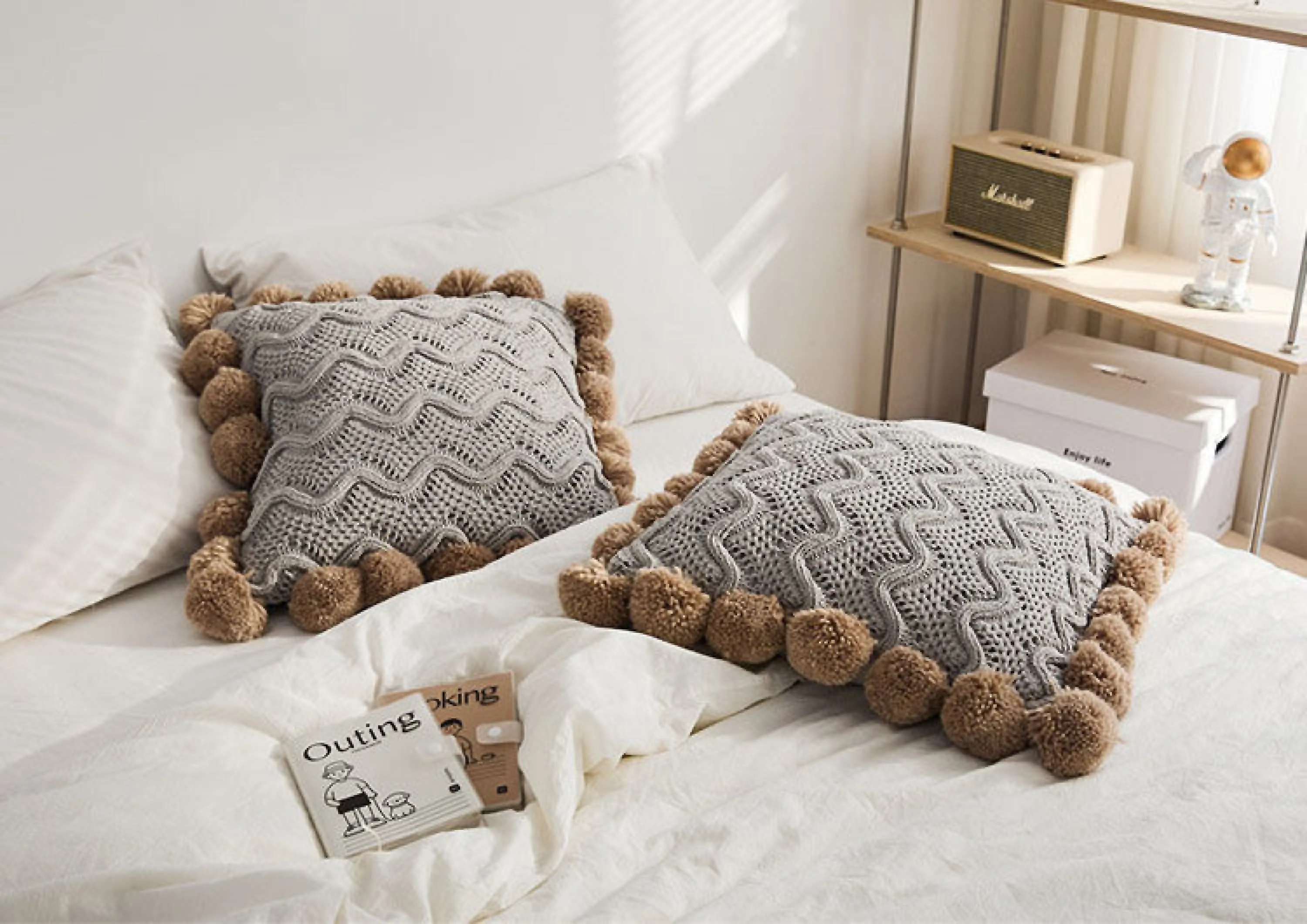 Fuzzy Ball Plush Knit Blanket & Pillow Set / Beige