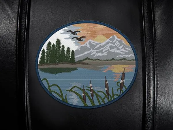 Gaming Chair 100 Pro with Mountain Background Logo Panel