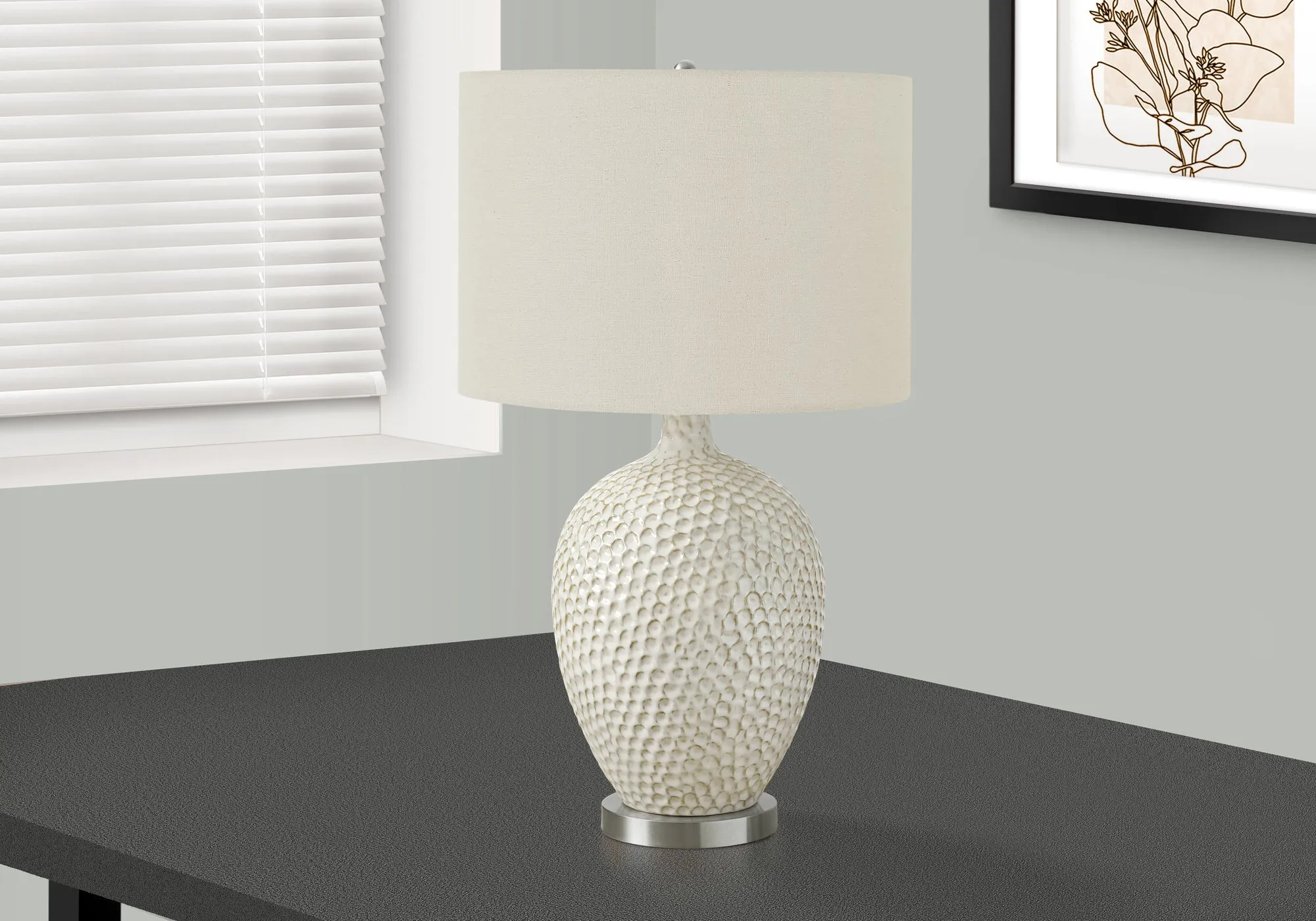 Glowing Elegance: Cream Ceramic Table Lamp - Illuminate your space! 28"H