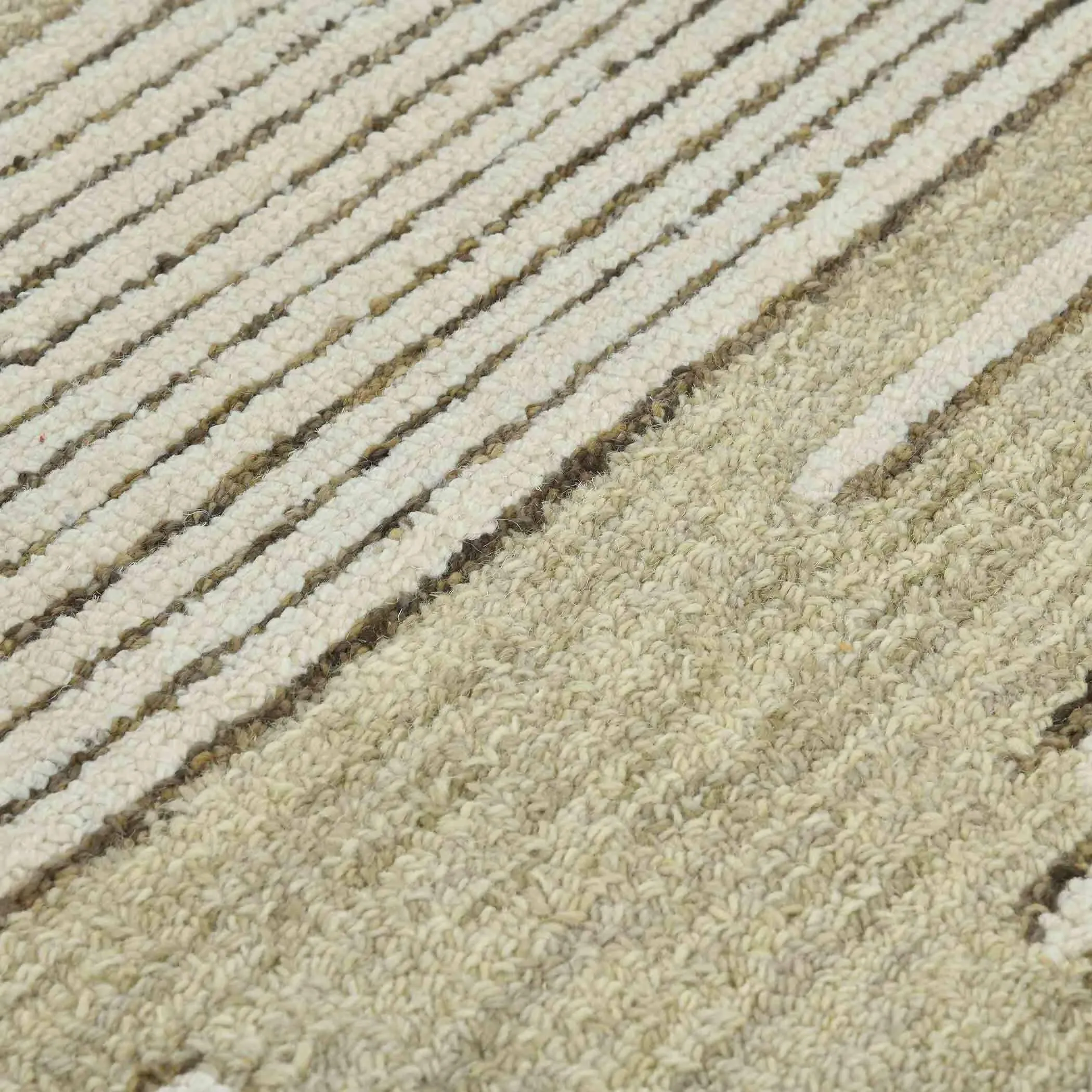 Ivory Wool Chicago 8x10 Feet Hand-Tufted Carpet Rug
