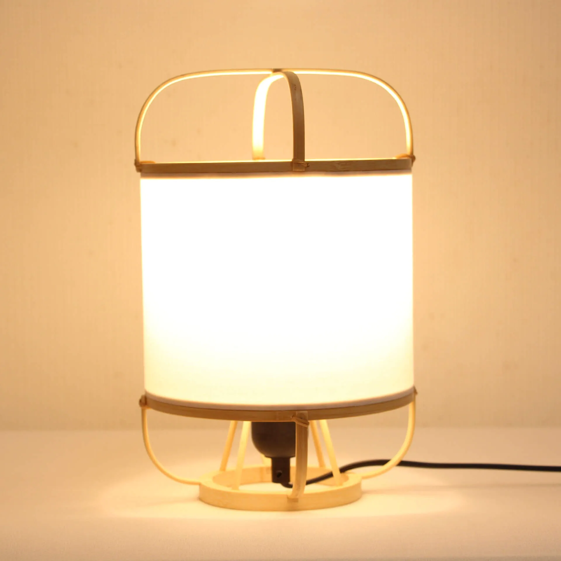 Japanese Simple Bamboo Parchment Lantern 1-Light Table Lamp