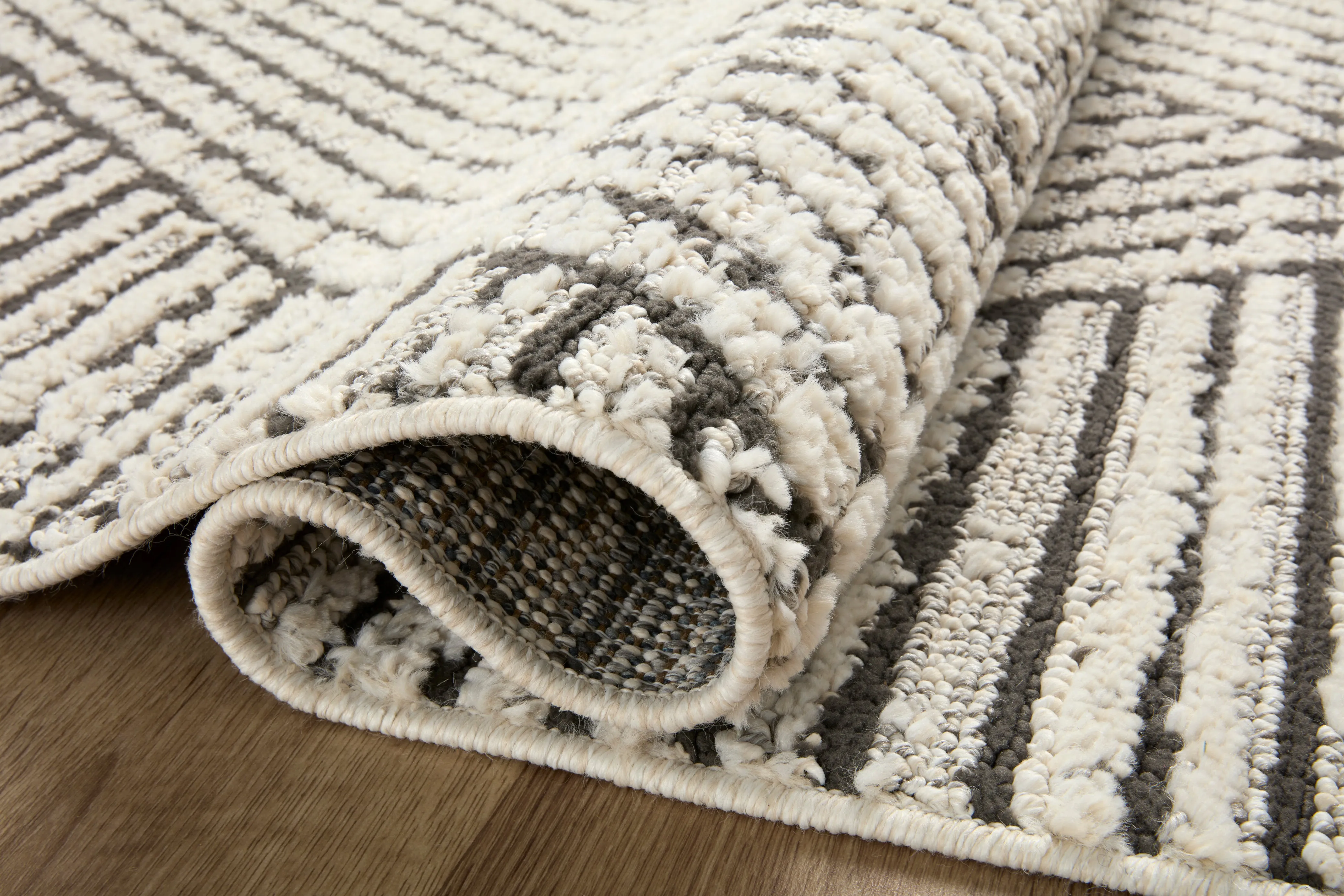 Loloi Fabian Charcoal / Ivory Linear Rug