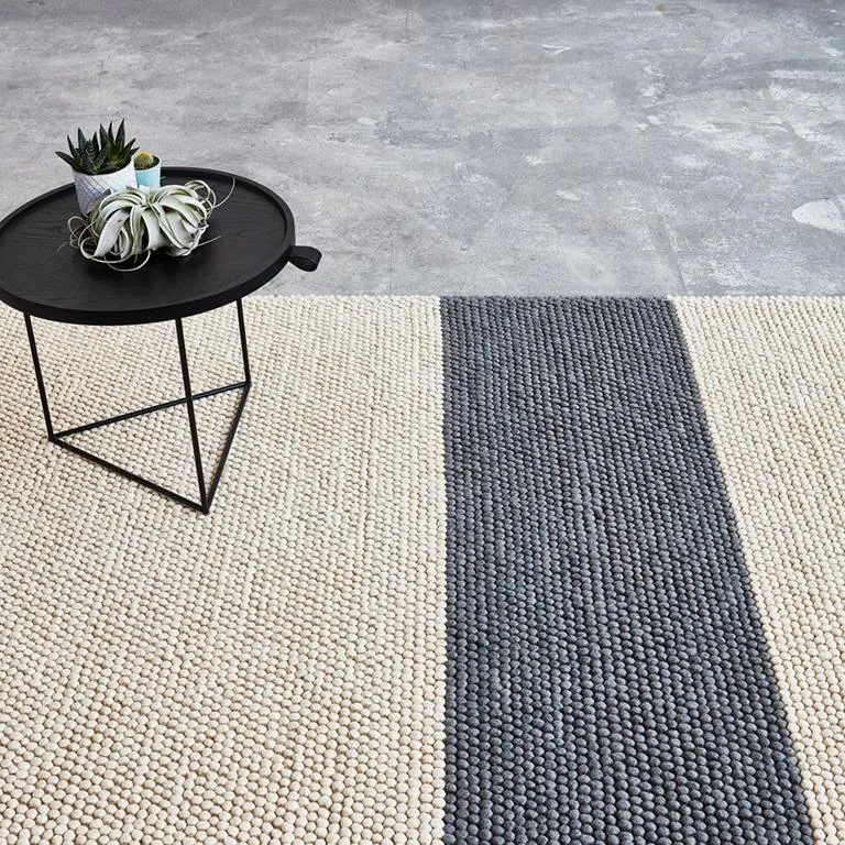 <font color="#ff0000">FLOOR MODEL</font><br>Bala Rug - Raven