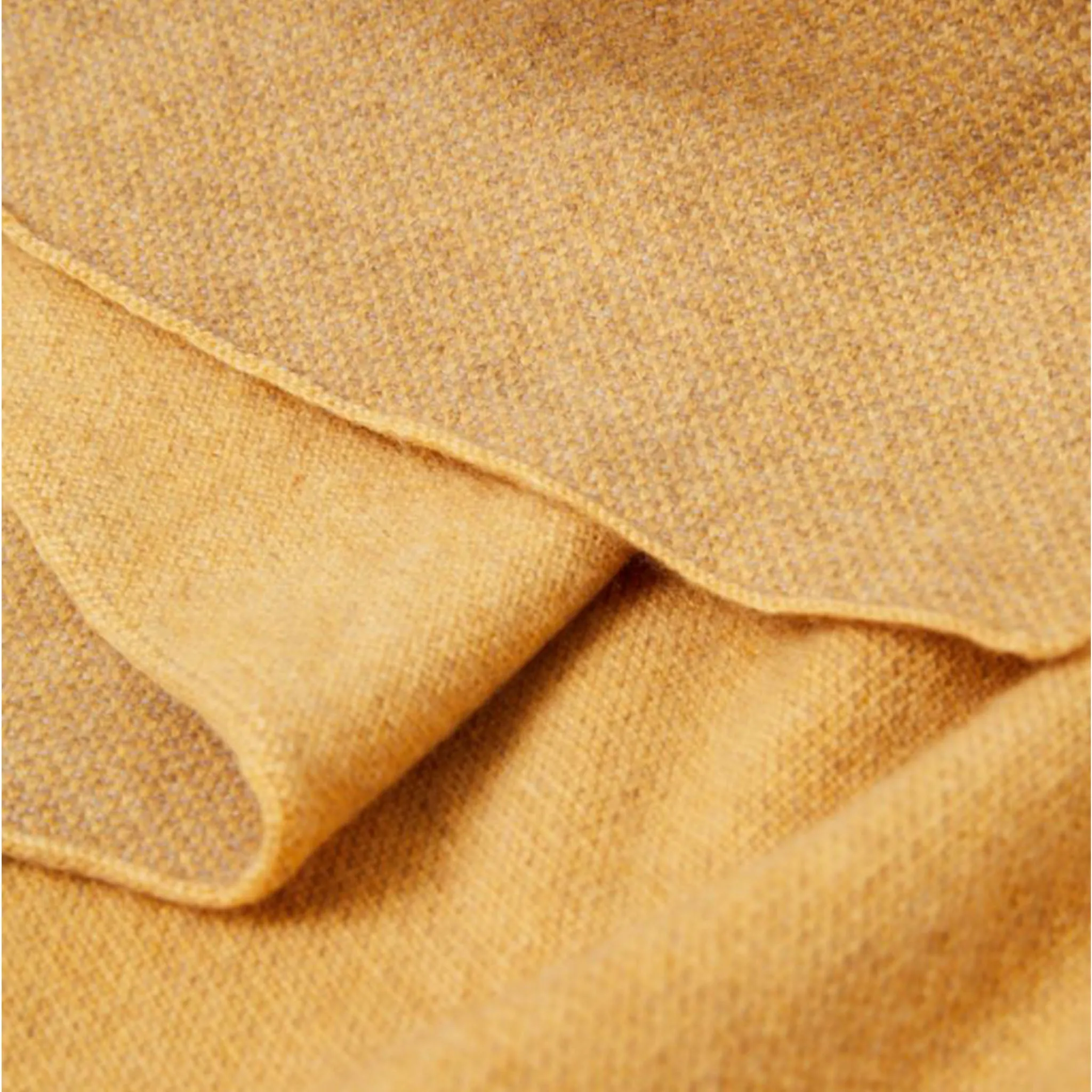 Manda Throw