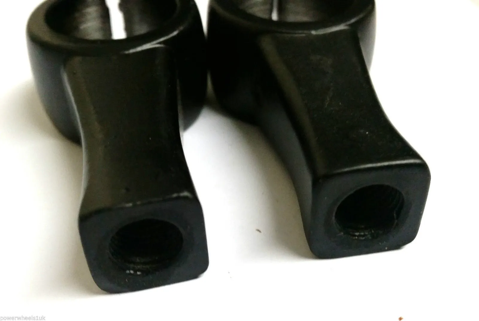 MIR18 SET OF 2 X MIRROR CLAMPS 10MM THREAD FOR QUAD BIKE