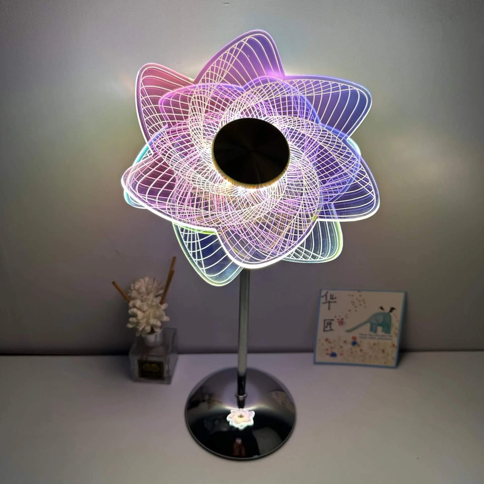 Modern Dazzling Flower Butterfly Metal Acrylic USB LED Table Lamp