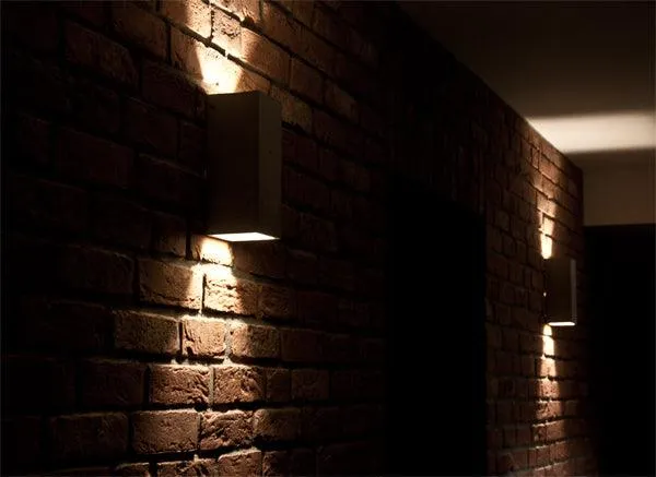 Orto Concrete Wall Lamp