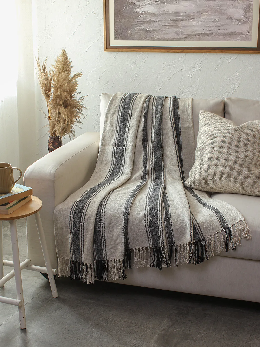 Satpura Throw (Black/Natural)