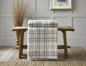Snuggle Touch Tartan 140x180cm Throw