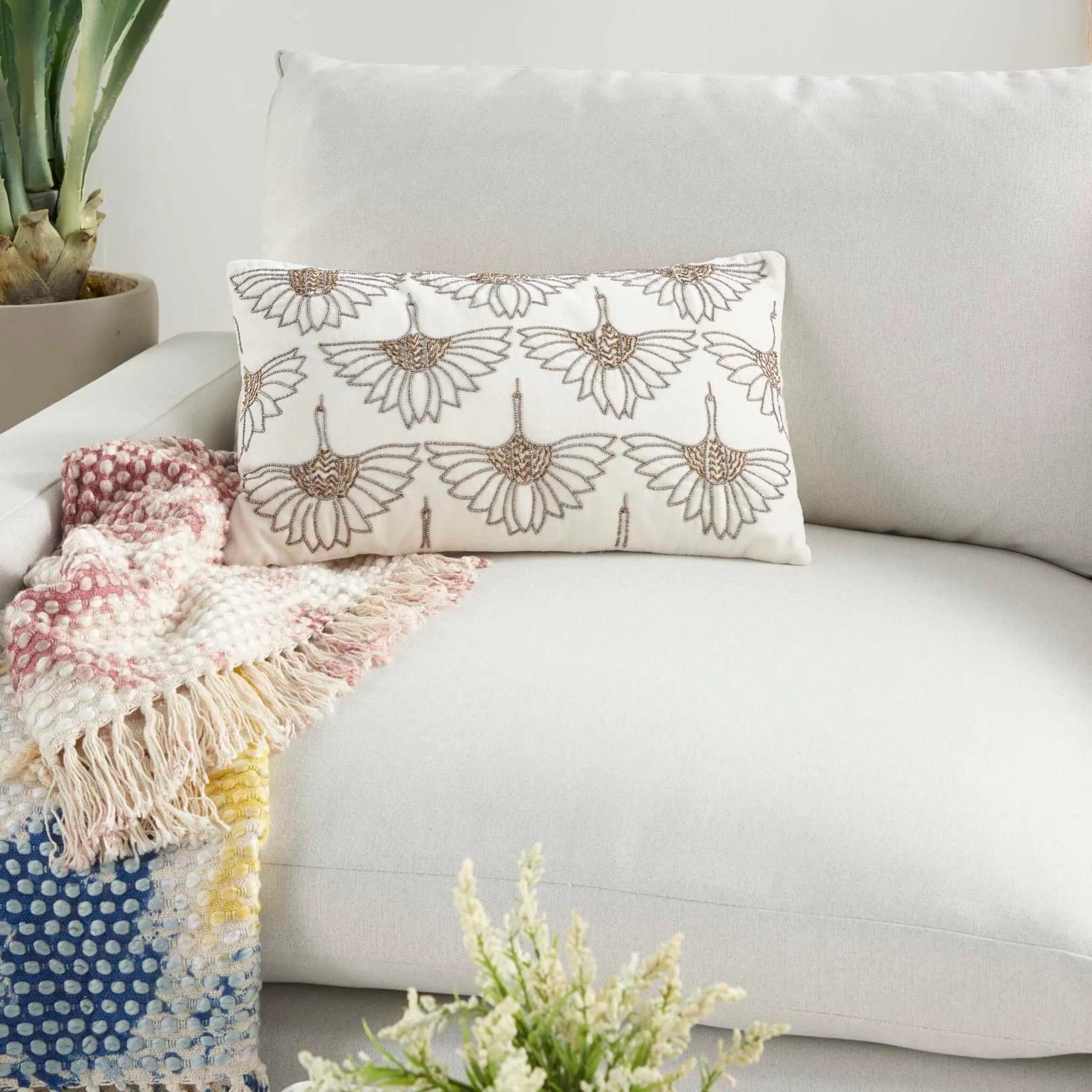 Sofia AZ534 Cotton Throw Pillow