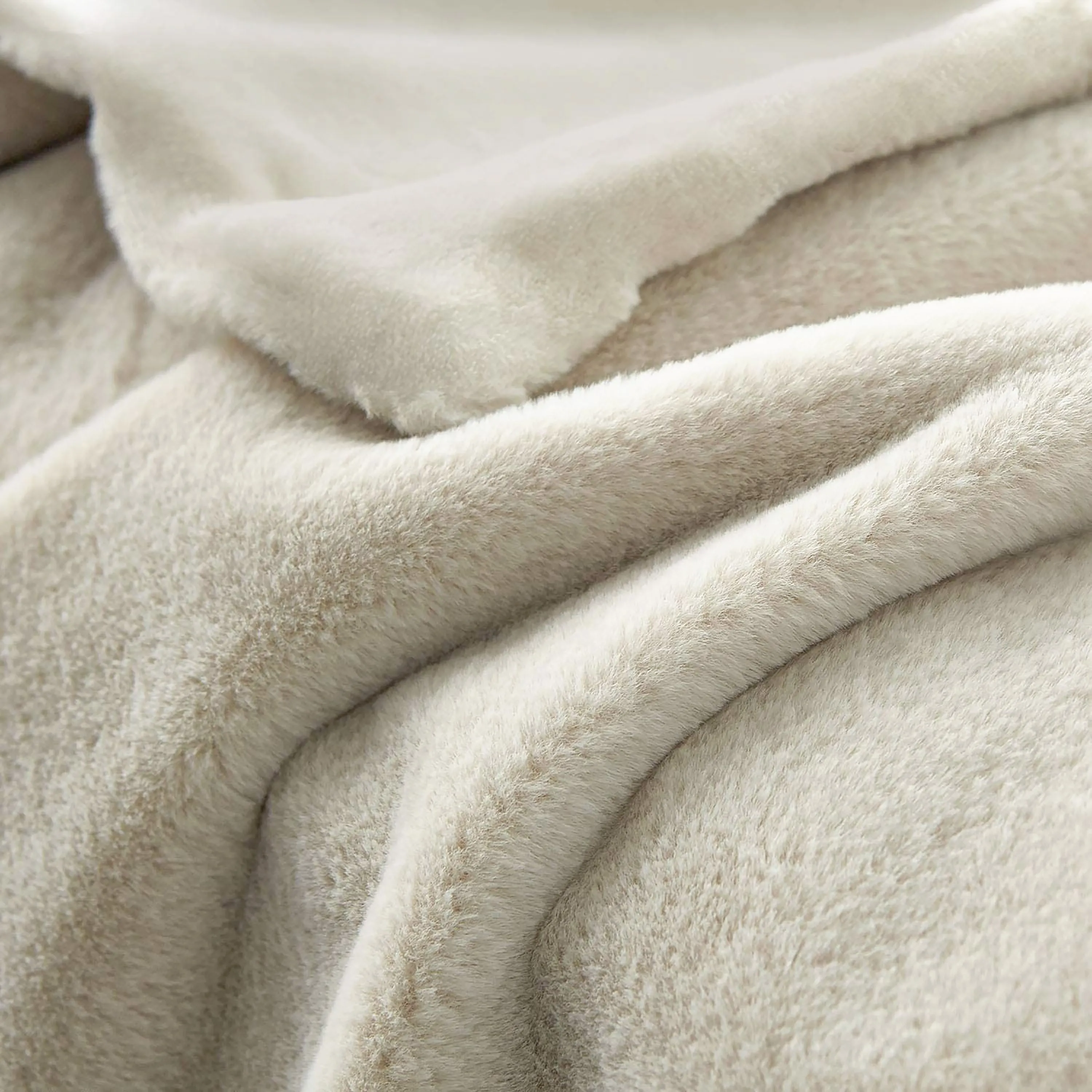 Soft Reversible Throw