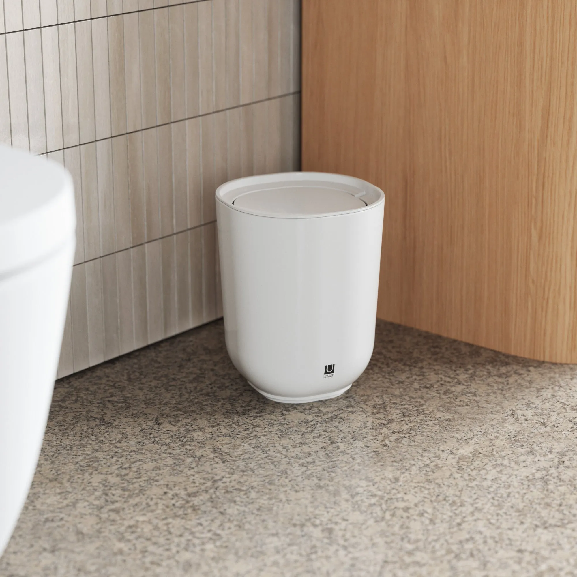 Step Trash Can With Lid
