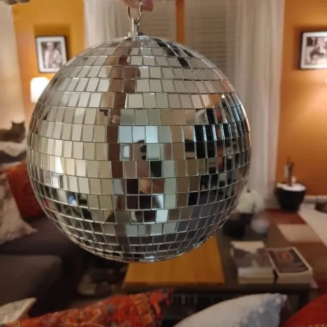 The Decor Affair 1 Pcs Disco Ball with Hanging Swivel,Mirror Ball (Multiple Sizes) (10 Inch) Decoration.