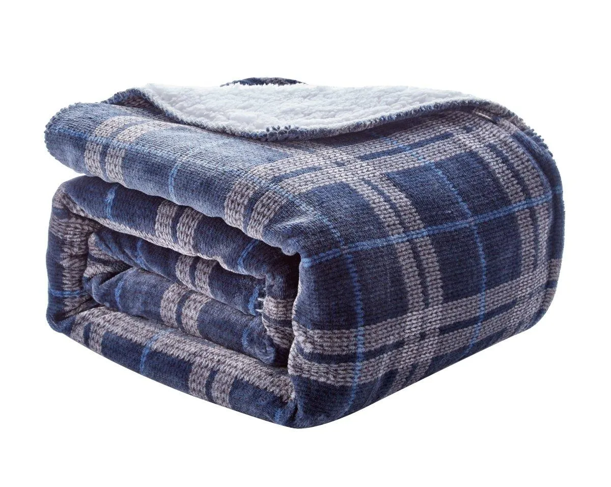 Ultra Soft Oversized Plush Altitude Throw Blanket - Stylish Home Décor for Bed or Couch