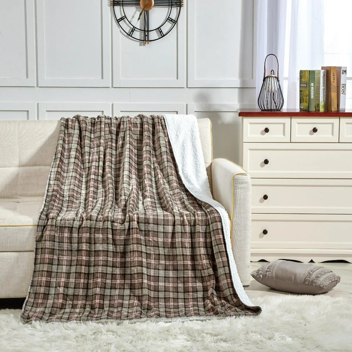 Ultra Soft Oversized Plush Altitude Throw Blanket - Stylish Home Décor for Bed or Couch