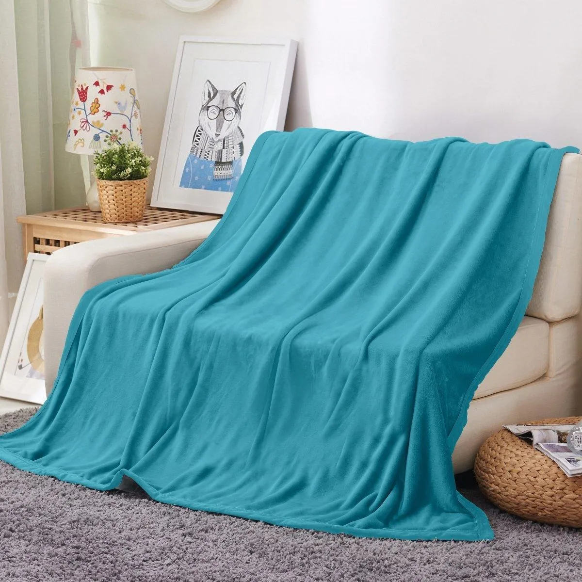 Ultra Soft Oversized Plush Solid Throw Blanket - Stylish Home Décor for Bed or Couch