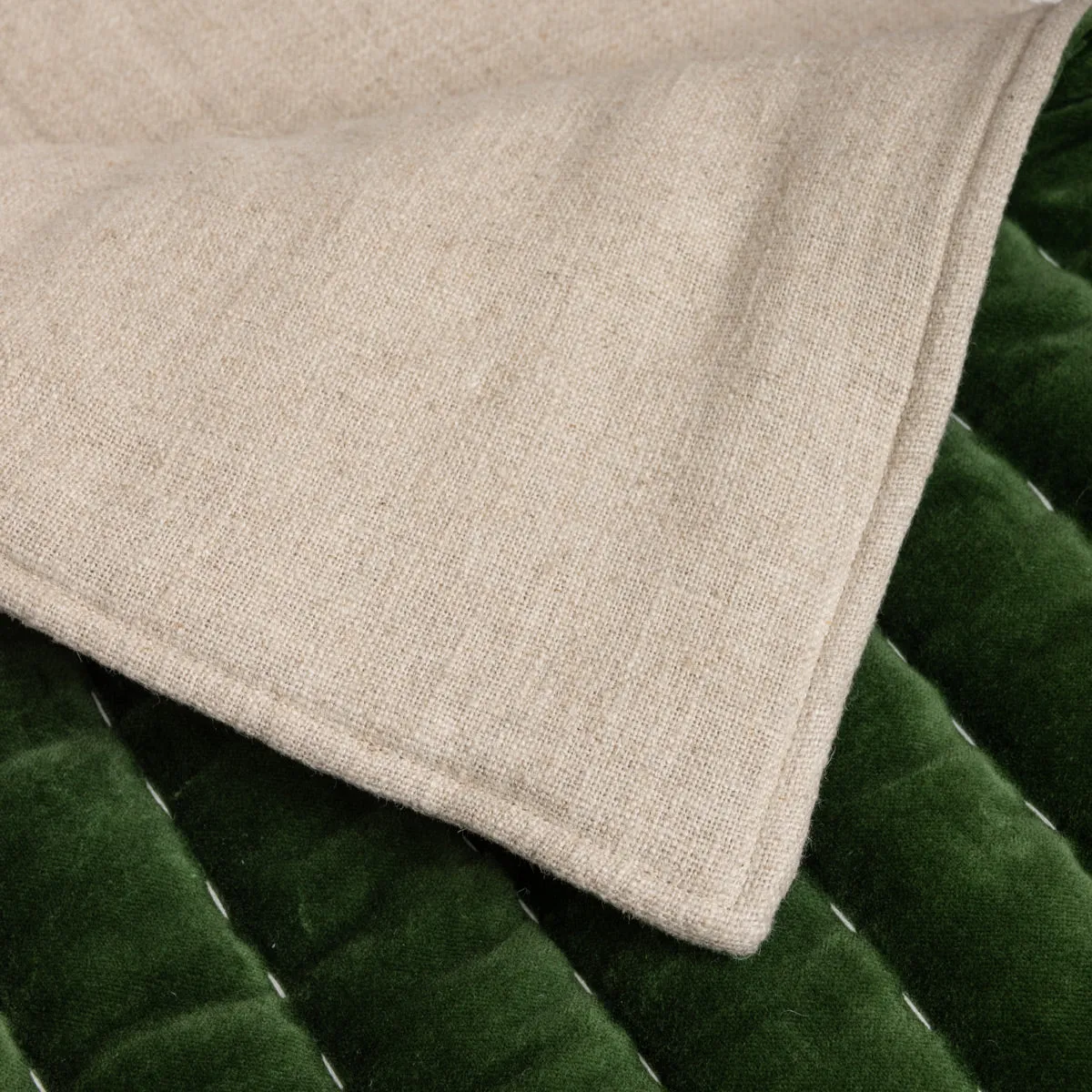 Velvet Quilted Throw (Green)