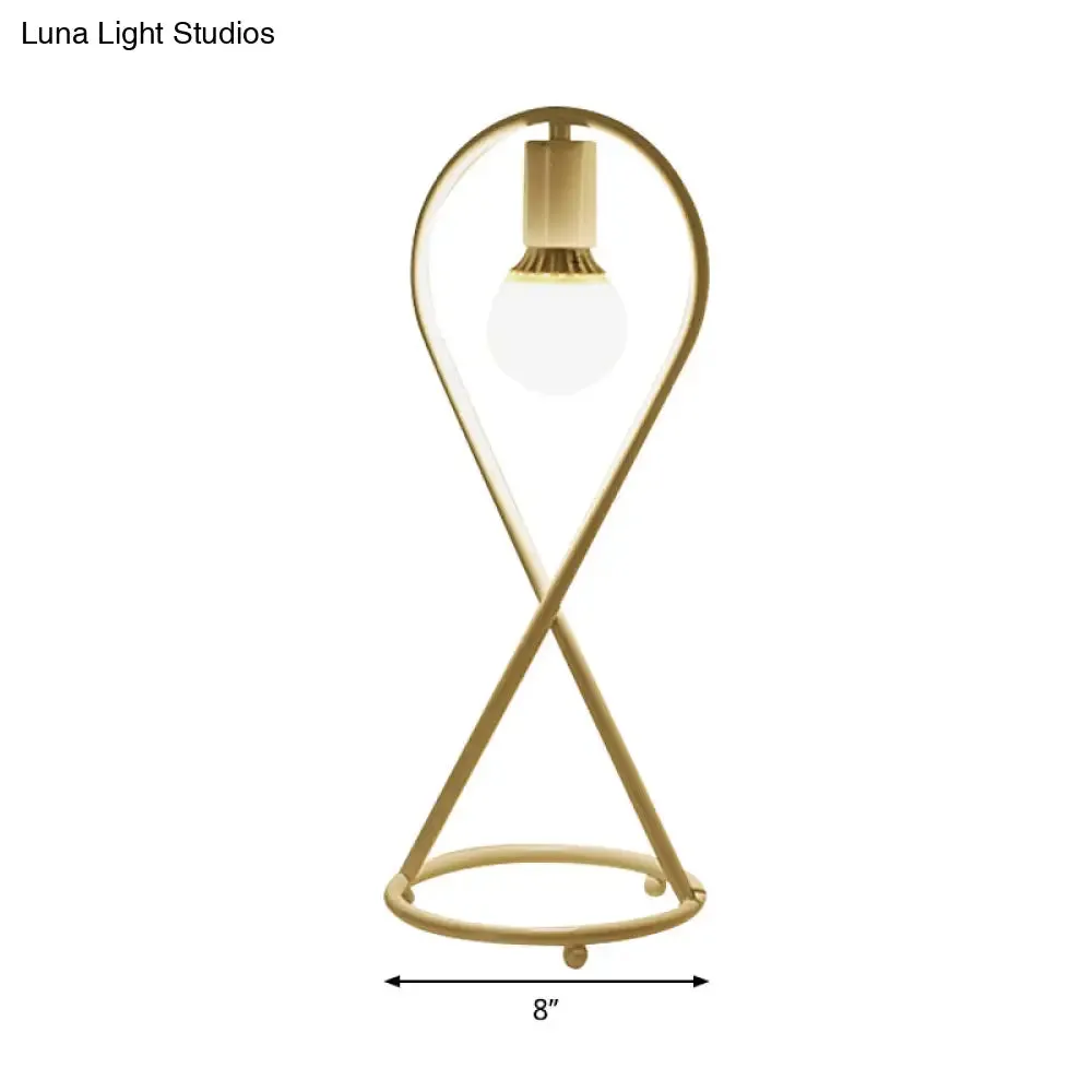 White Simple Style Metal Desk Lamp for Girls Bedroom with 1 Light